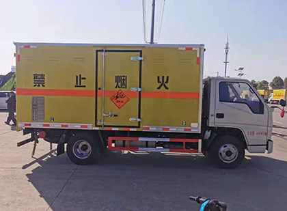 顺庆爆破器材运输车技术升级与安全合规新趋势